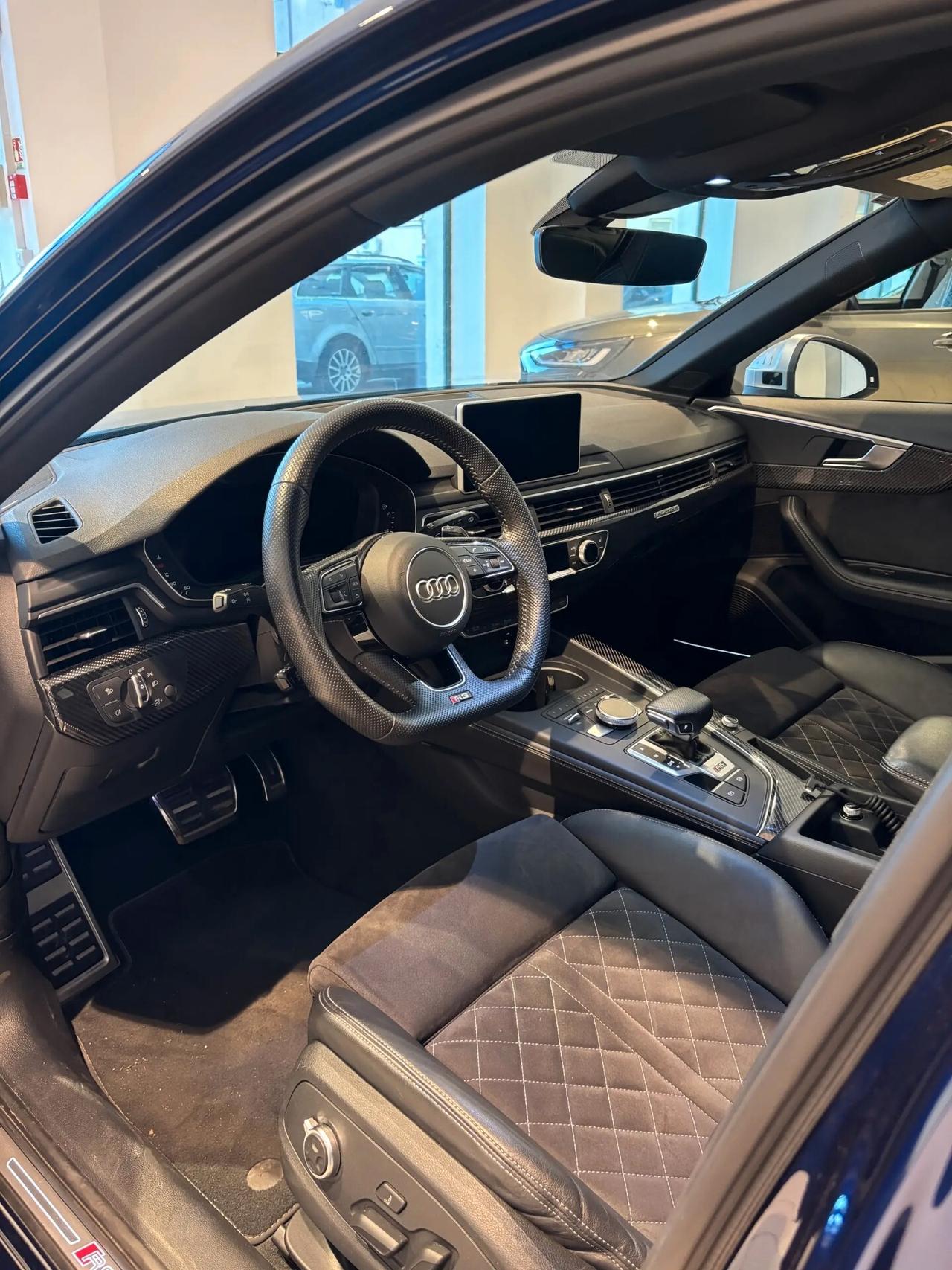 Audi A4 RS 4 Avant 2.9 TFSI quattro tiptronic