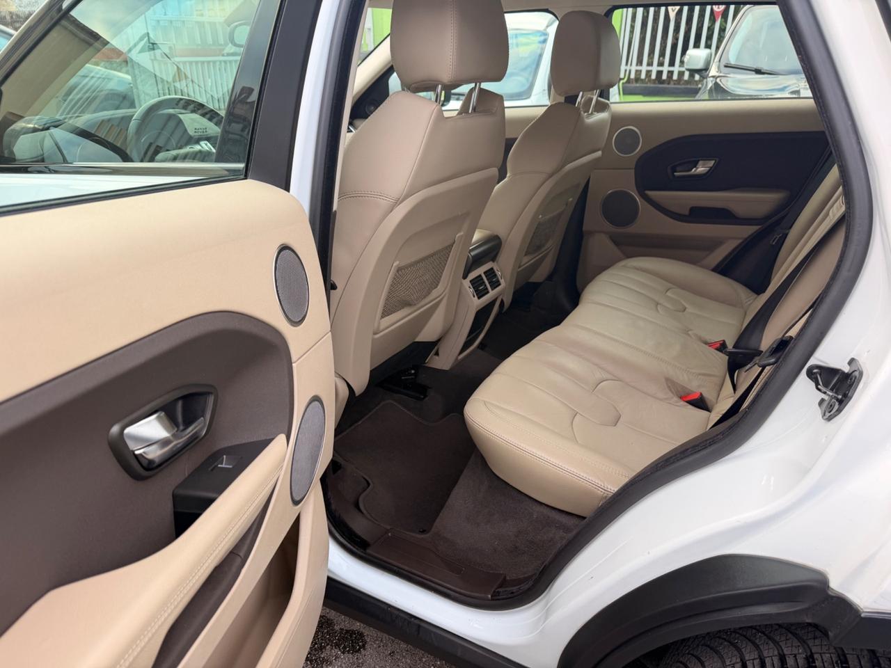 Land Rover Range Evoque 2.2 TD4 5p. Prestige 150.000 KM