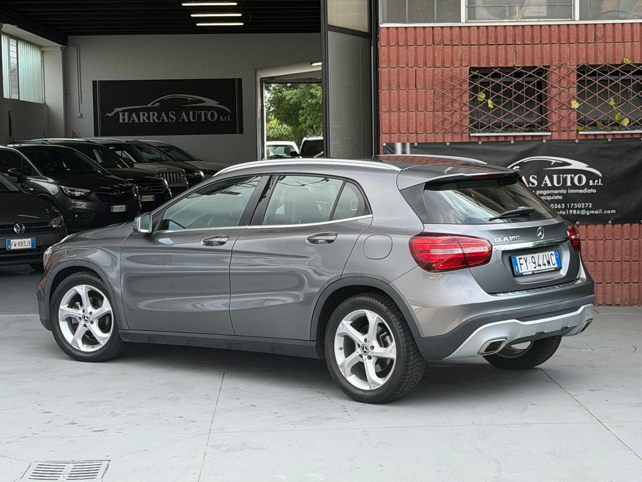 Mercedes-benz GLA 180 Premium