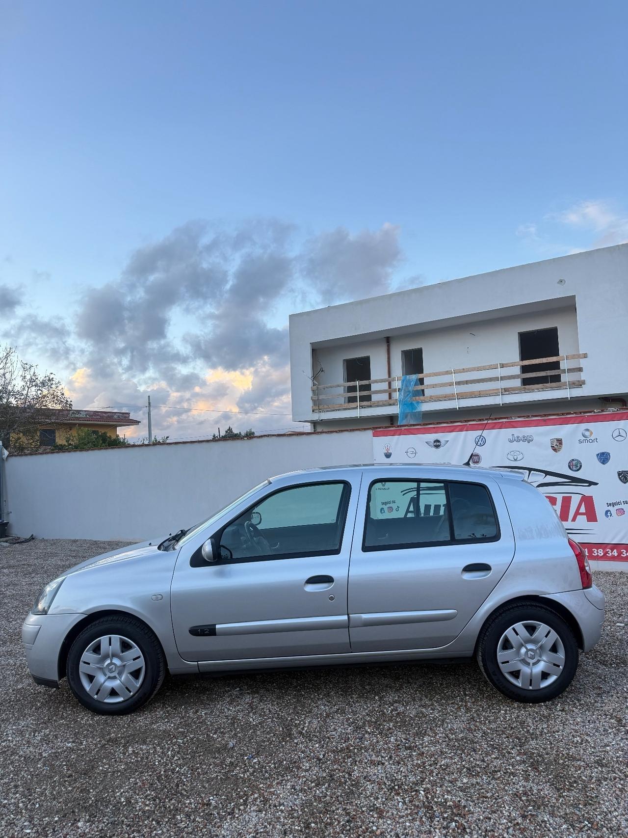 Renault Clio Storia 1.2 5 porte Dynamique