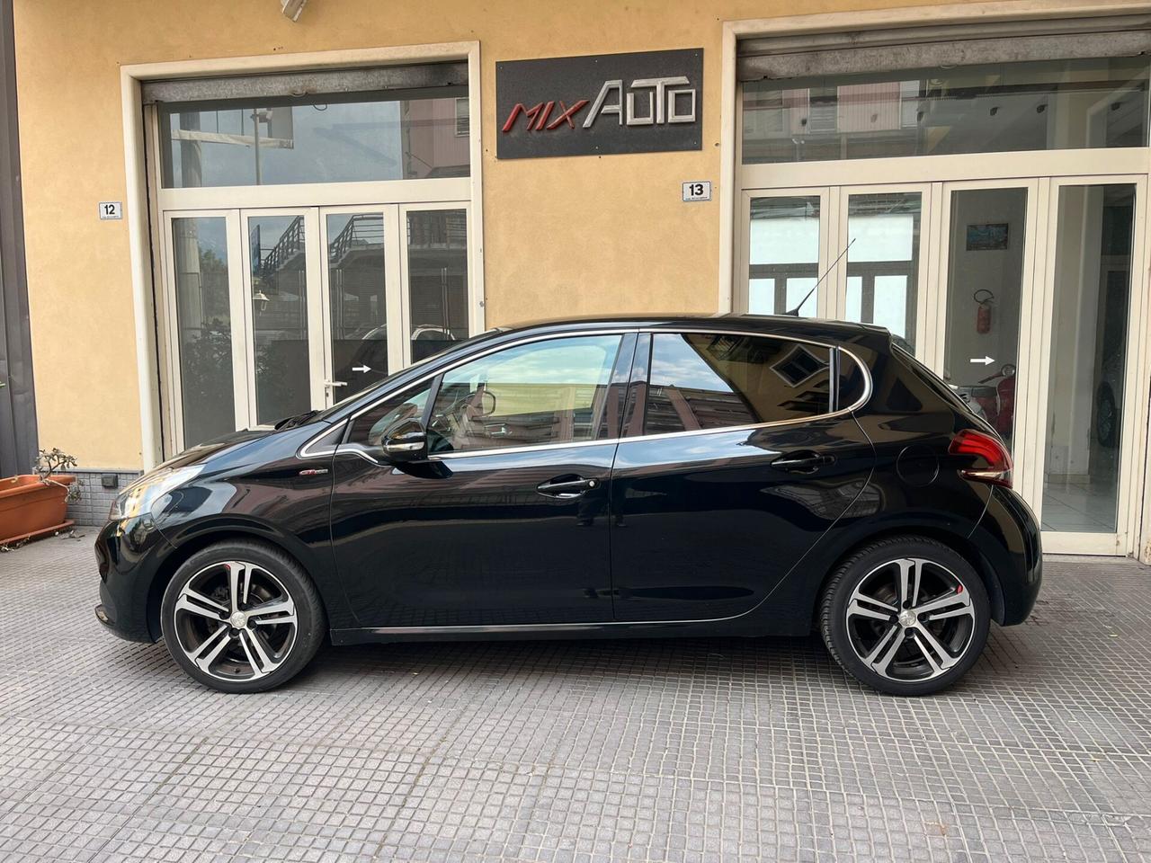 Peugeot 208 BlueHDi 120 S&S 5 porte GT Line