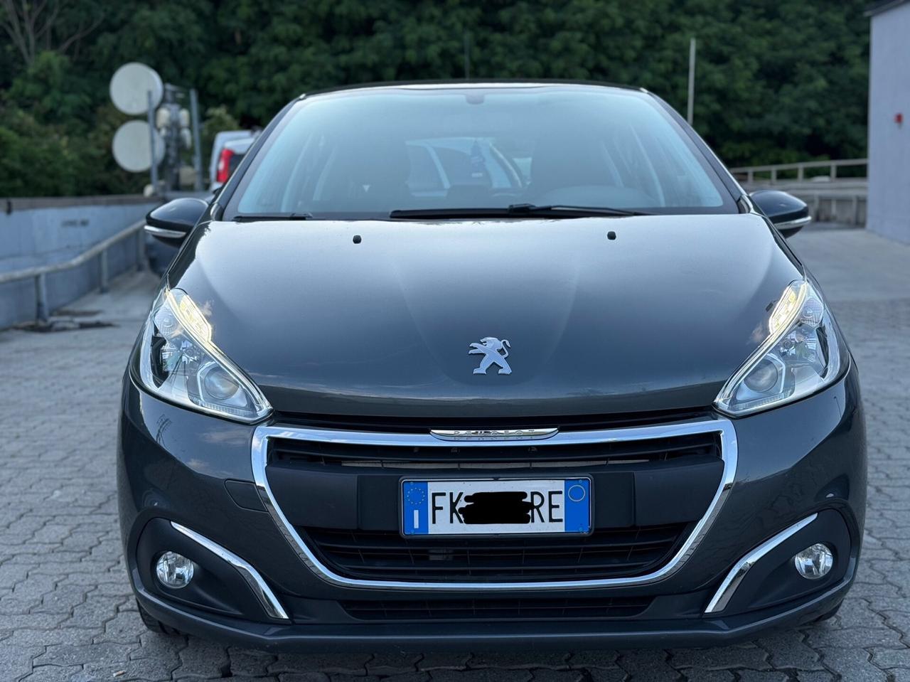 Peugeot 208 PureTech 82 3 porte Allure