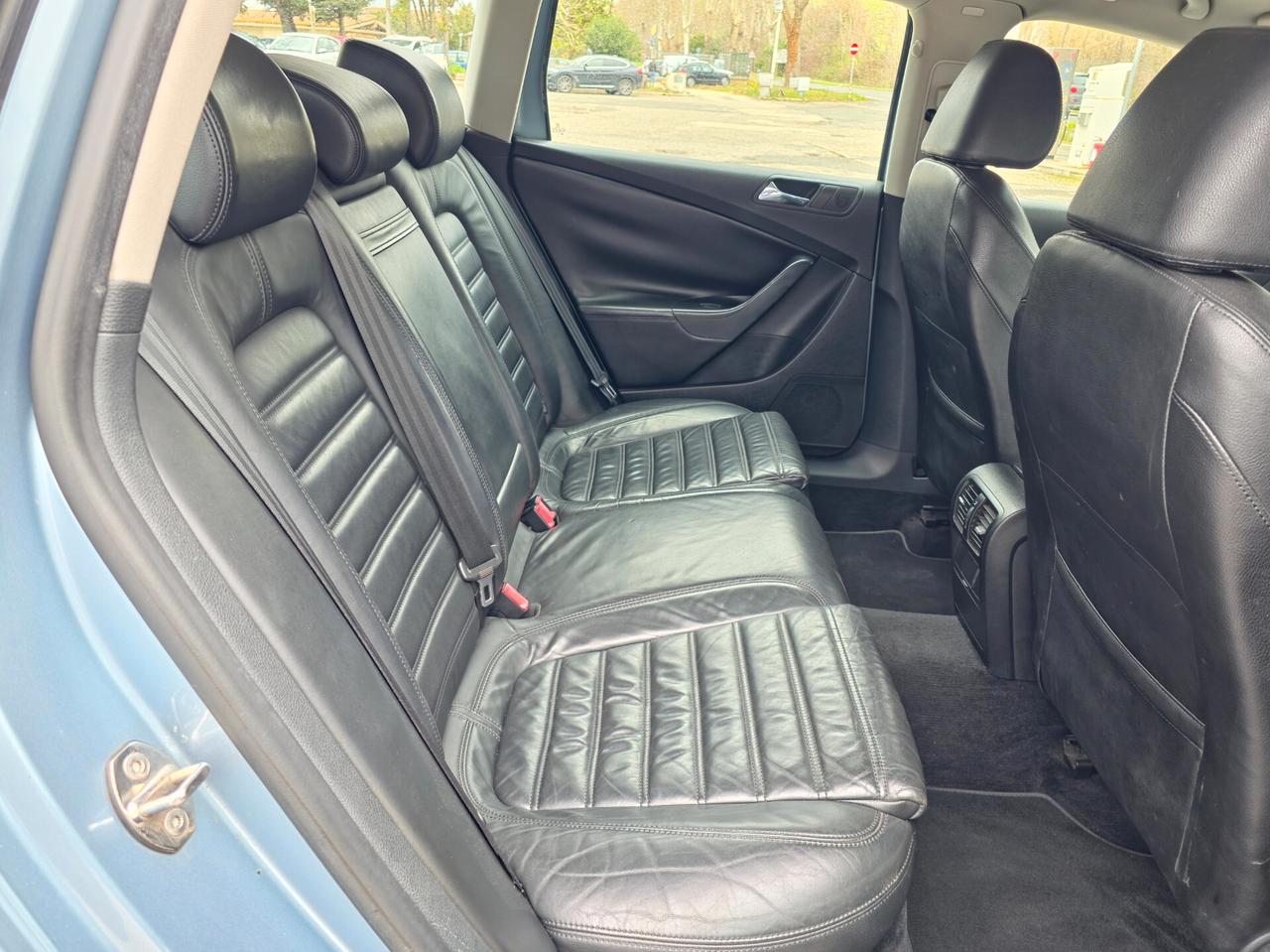 Volkswagen Passat 2.0 TDI DPF Var. Highline 2008-E4 Manuale NEO