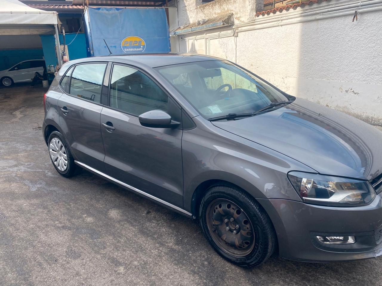 Volkswagen Polo 1.2cc diesel 12 mesi garanzia-2013