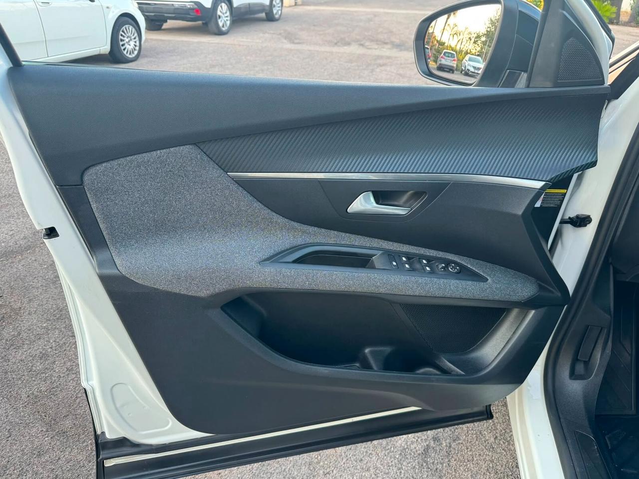 Peugeot 3008 1.5HDi AZIENDALE