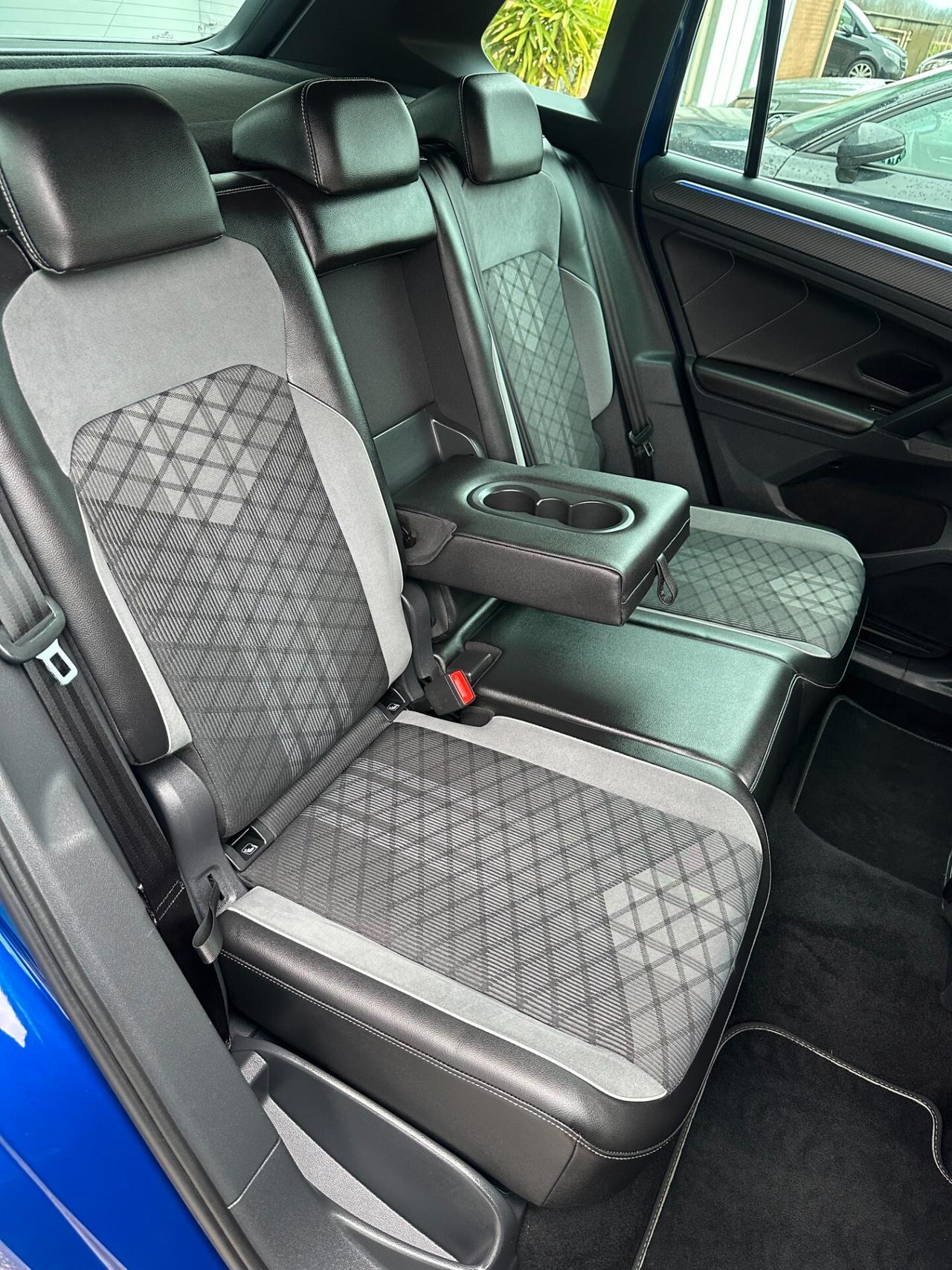 Volkswagen Tiguan 2.0 TDI 150 CV SCR DSG R-Line