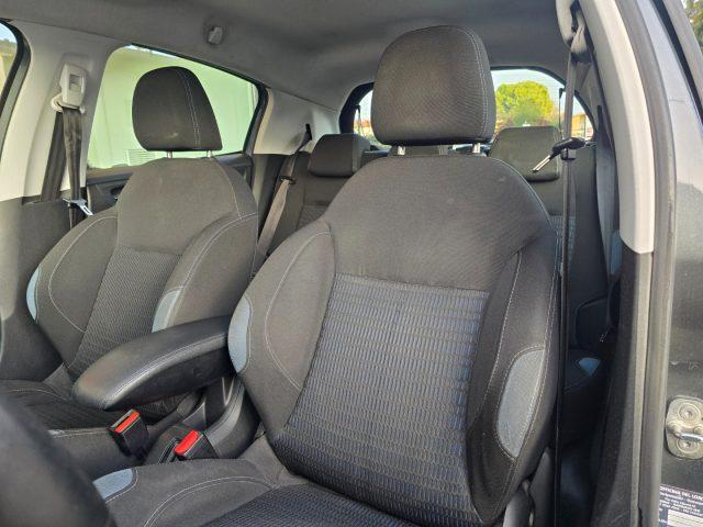 PEUGEOT 208 1.4 8V HDi 68CV 5 Porte Navigatore Sensori Parcheg