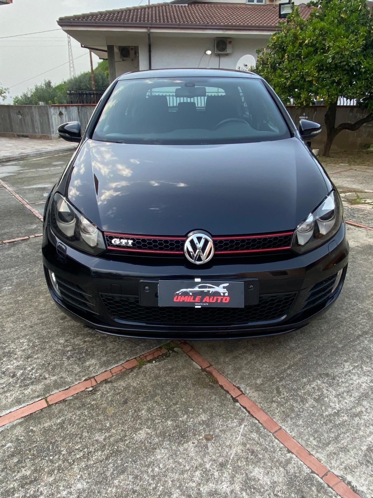 Volkswagen Golf GTI 2.0 TSI 5p.
