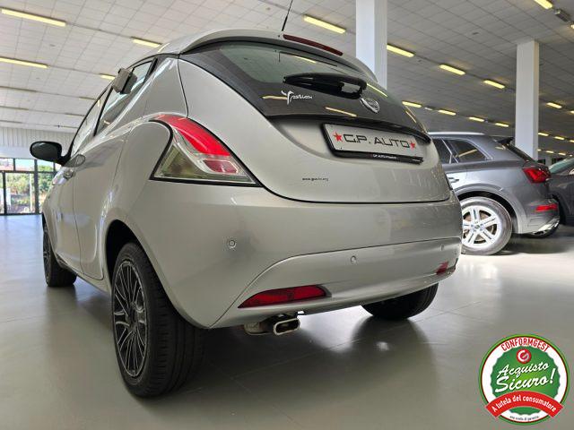 LANCIA Ypsilon 1.2 69 CV 5 porte Gold