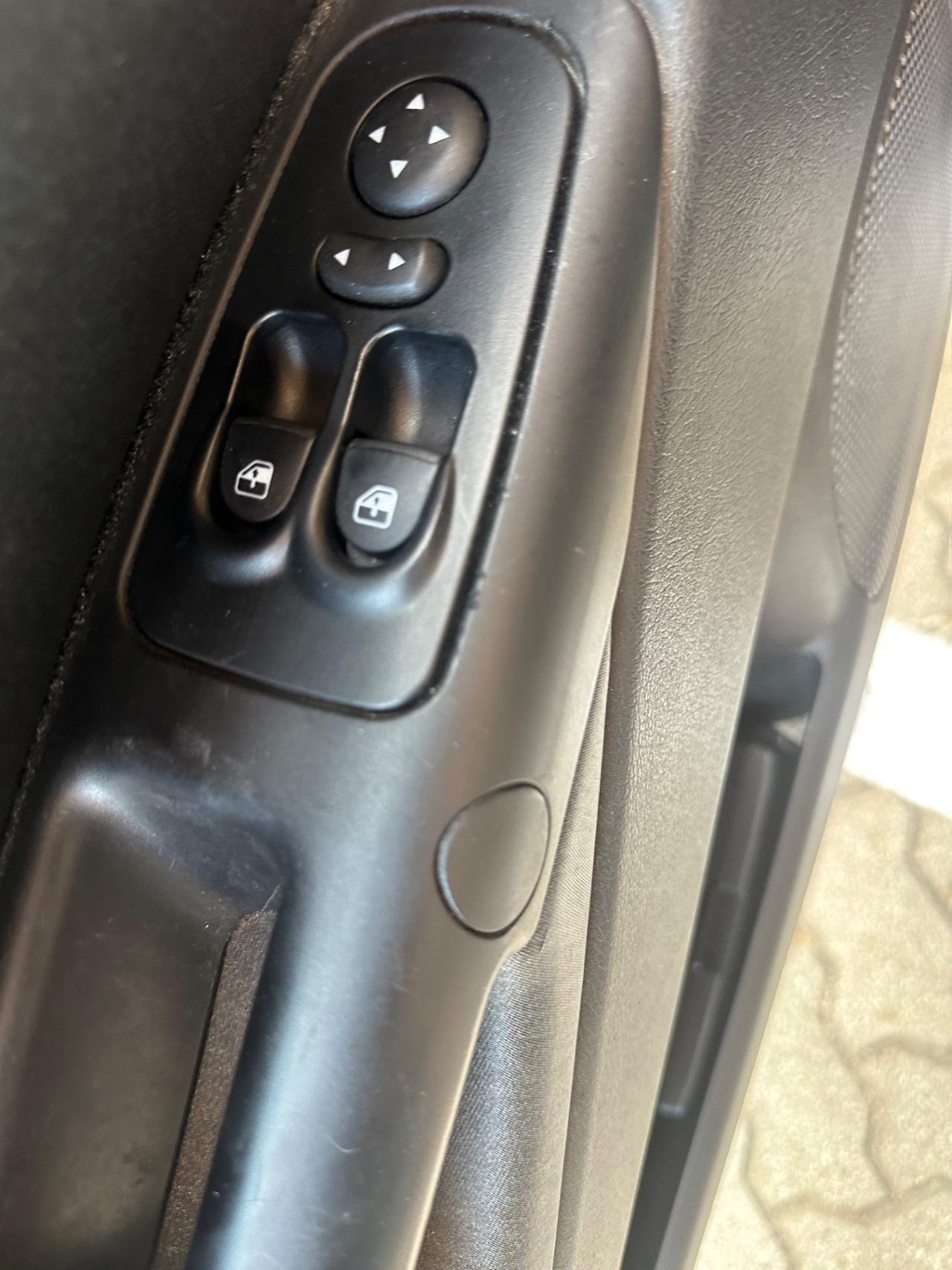 Lancia Ypsilon 1.2 69 CV Platinum