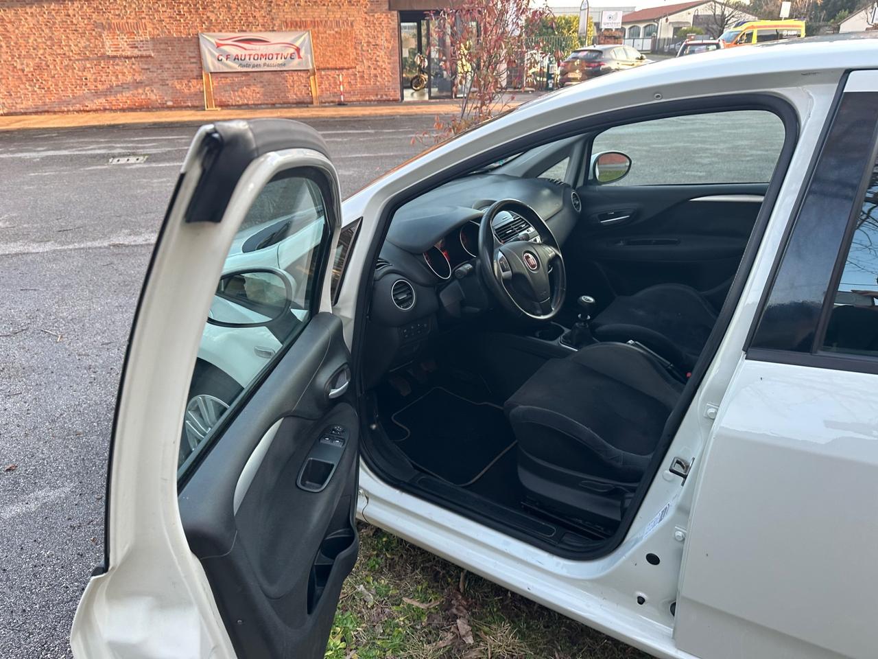 Fiat Punto 1.4 S&S 8V 5 porte Street