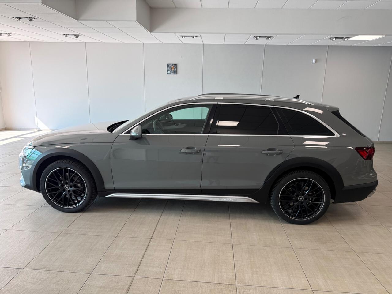 Audi A4 allroad 40 TDI 204 CV S tronic Identity Contrast
