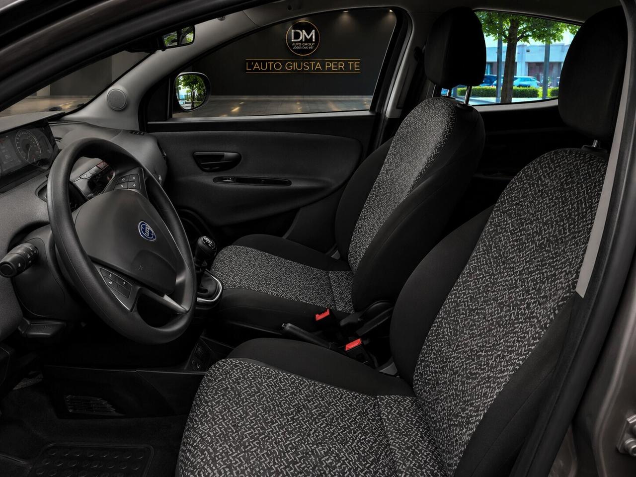 Lancia Ypsilon 1.0 FireFly 5 porte S&S Hybrid Silver Plus