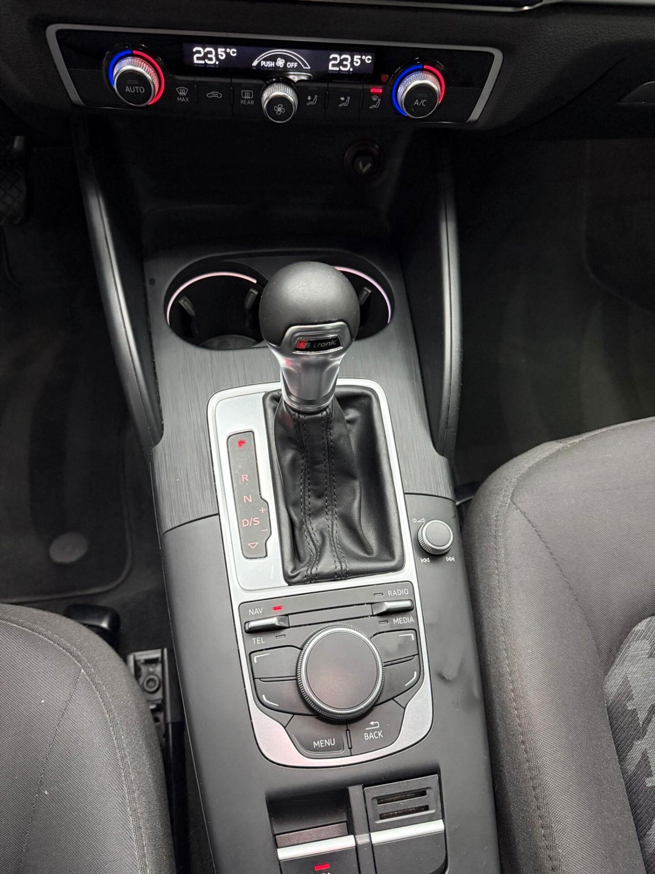 Audi A3 1.6 TDI clean diesel Attraction