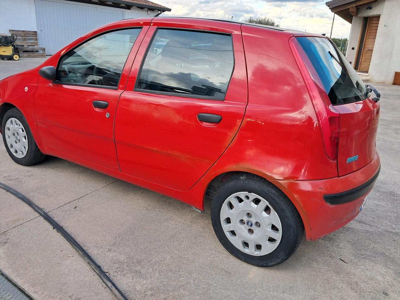 Fiat Punto 1.2i cat 5 porte Verve neopatentati