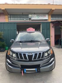 Mahindra XUV500 2.2 16V AWD W8