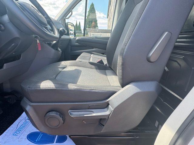 VOLKSWAGEN Crafter 30 2.0 TDI 140cv L3H3 PM-TA FURGONE LOGISTIC