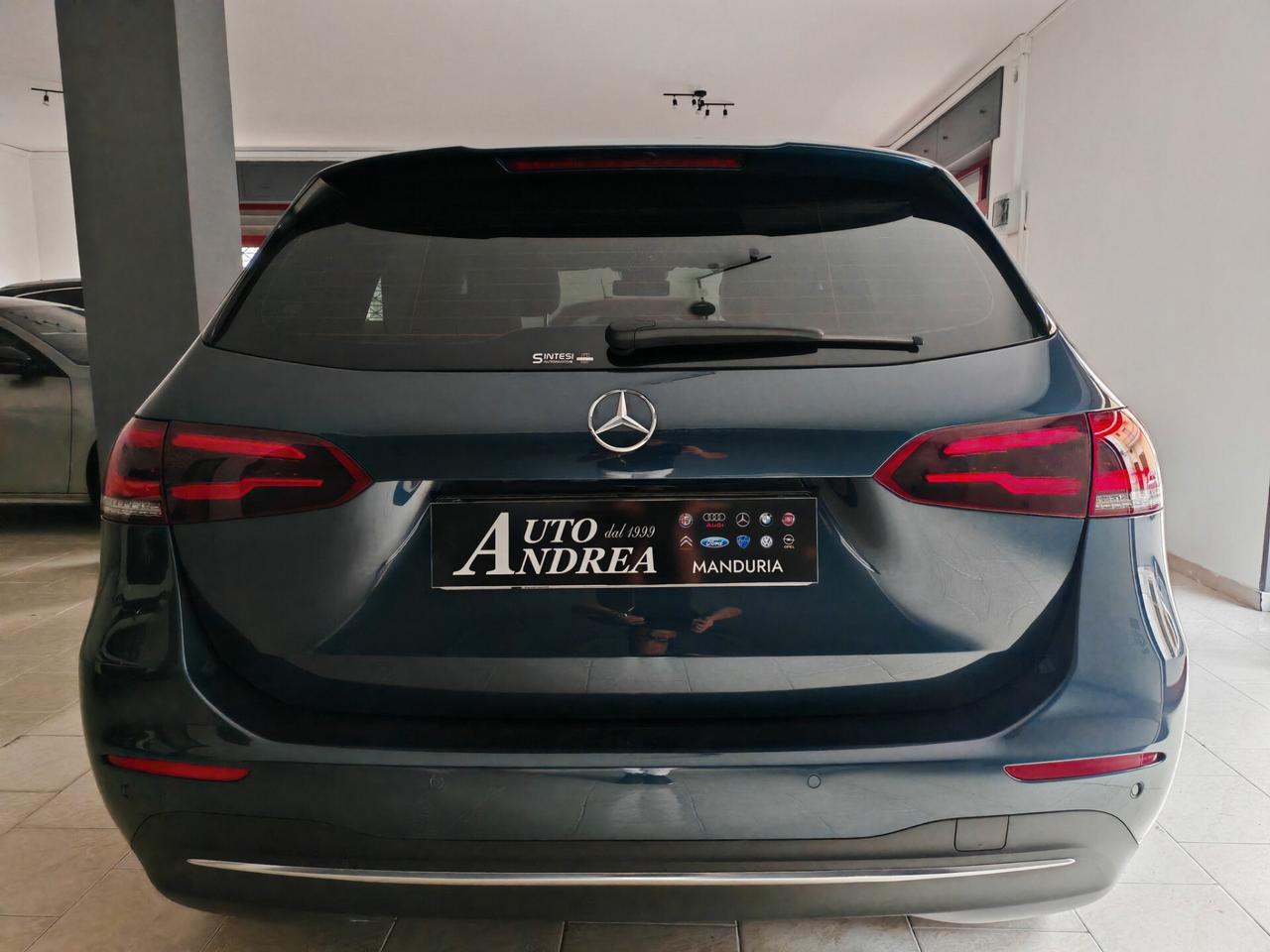 Mercedes-benz B 180d 2.0 navig cam led 2022