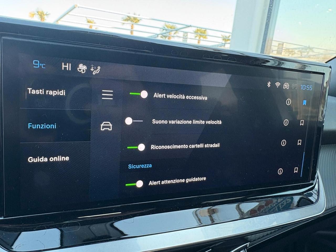 Peugeot 2008 ALLURE PureTech 130 EAT8 SPOTICAR