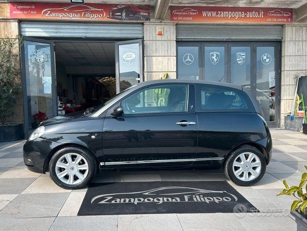 Lancia Ypsilon 1.2 benzina 80cv - 2004