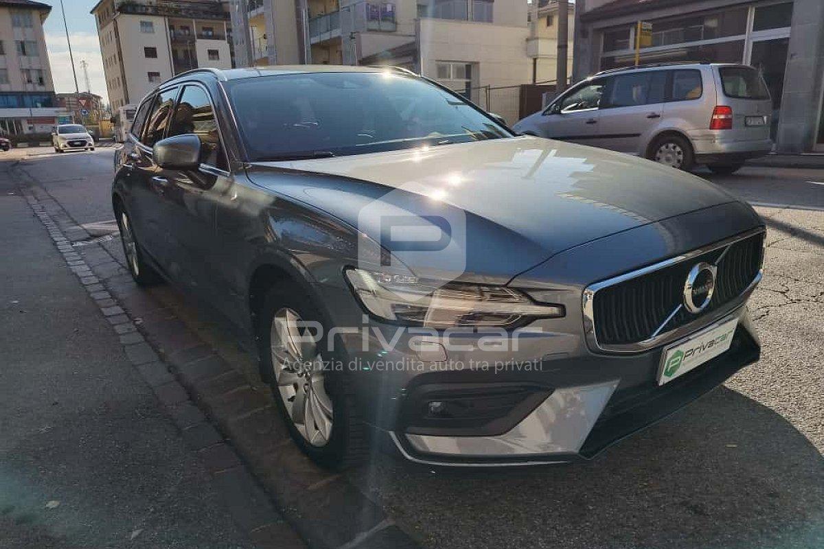 VOLVO V60 B4 Geartronic Momentum Business Pro
