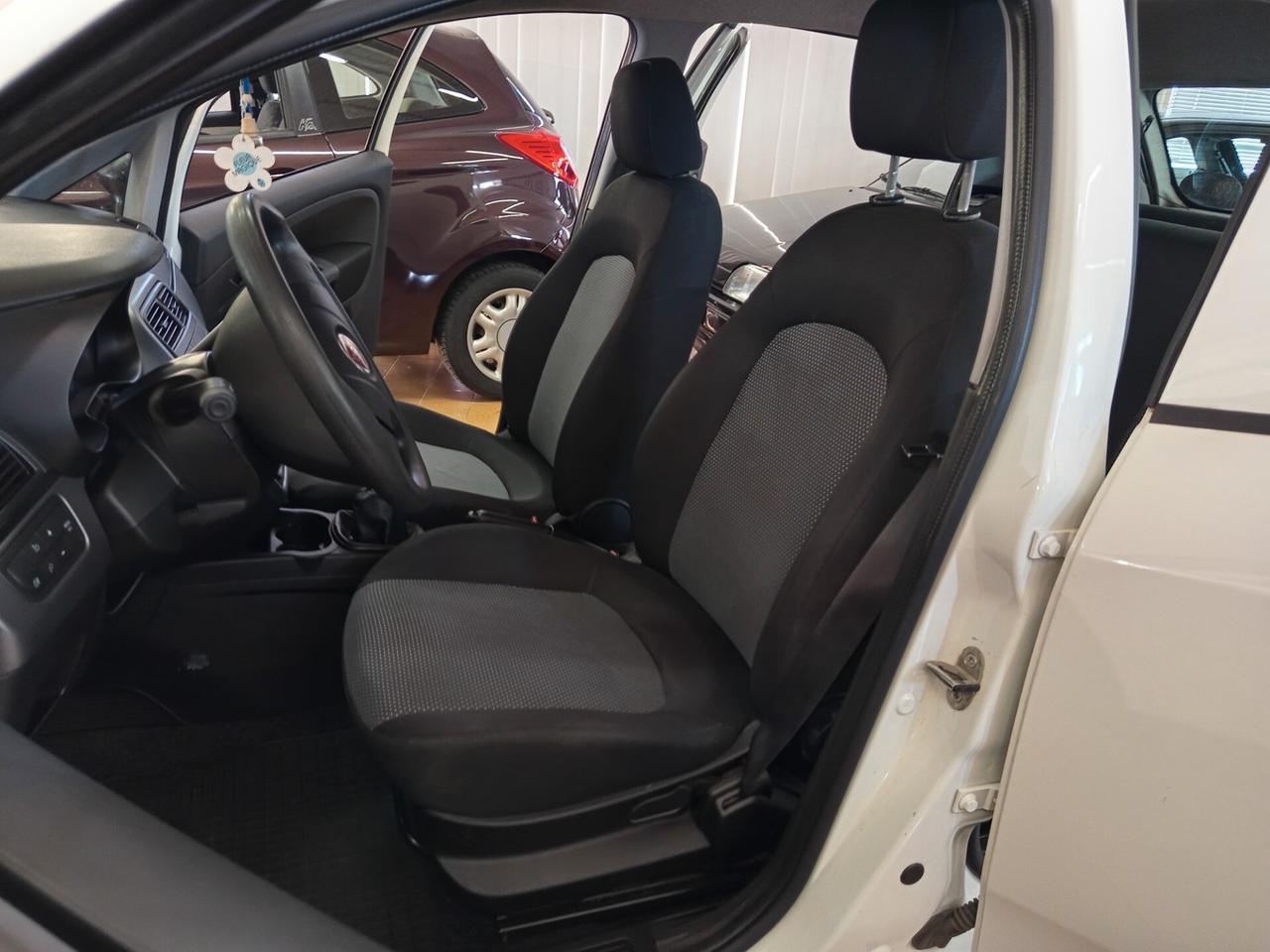 Fiat Grande Punto 1.2 benzina ok neopatentati