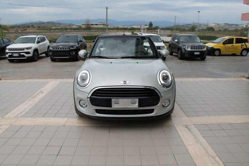 MINI Mini 1.5 Cooper D Cabrio