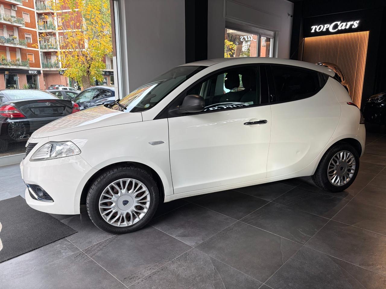 Lancia Ypsilon 1.3 MJT 16V 95 CV 5 porte S&S Silver