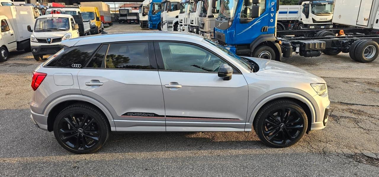 Audi SQ2 TFSI quattro S tronic sport attitude