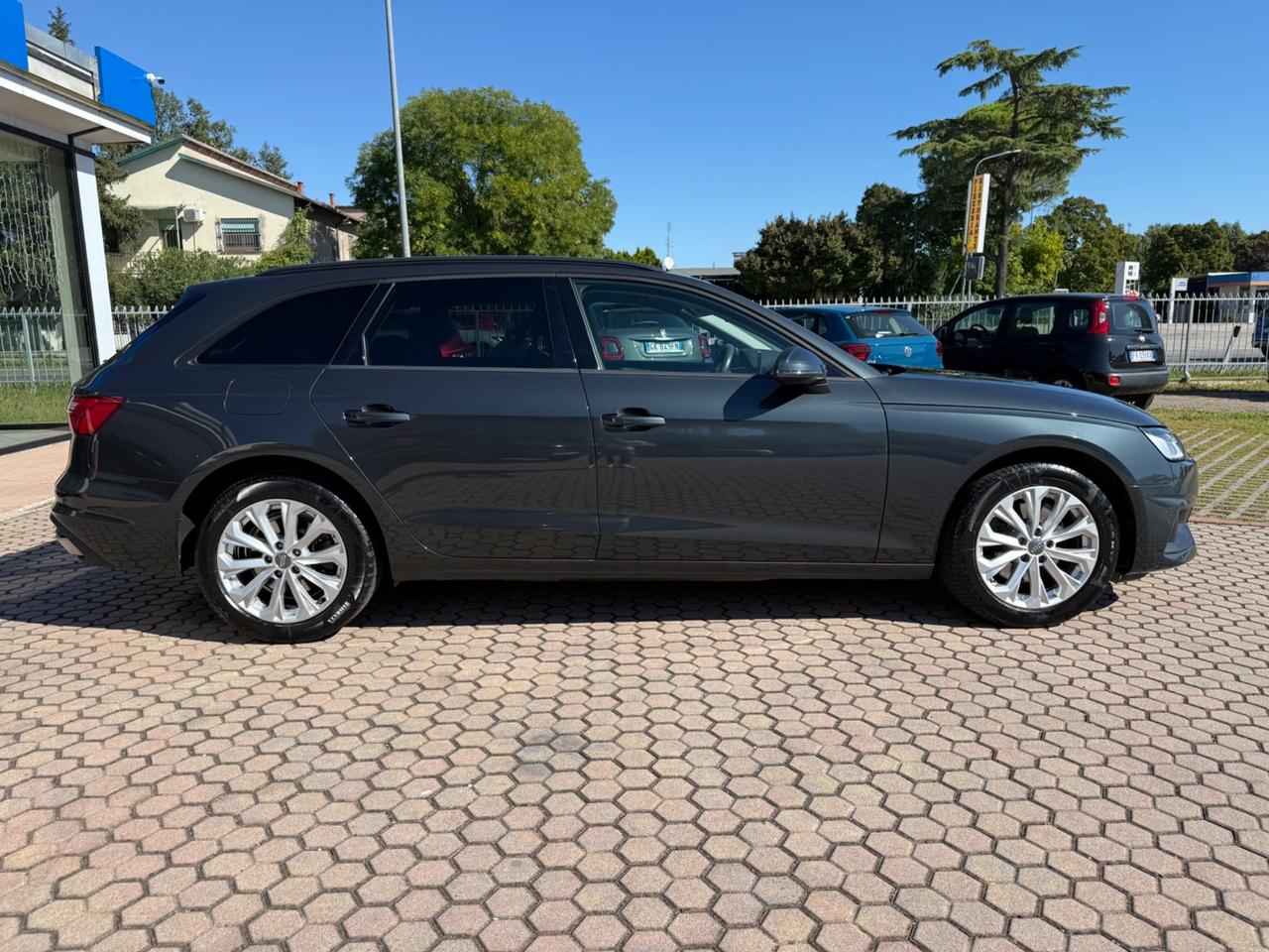 Audi A4 Avant 35 TDI/163 CV S tronic Business Advanced