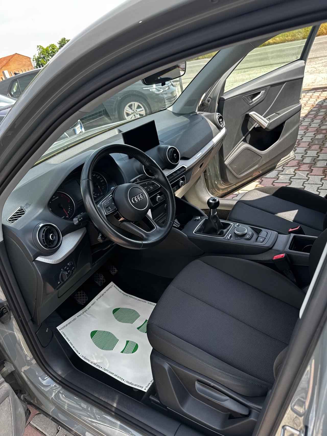 Audi Q2 30 TDI Business Design