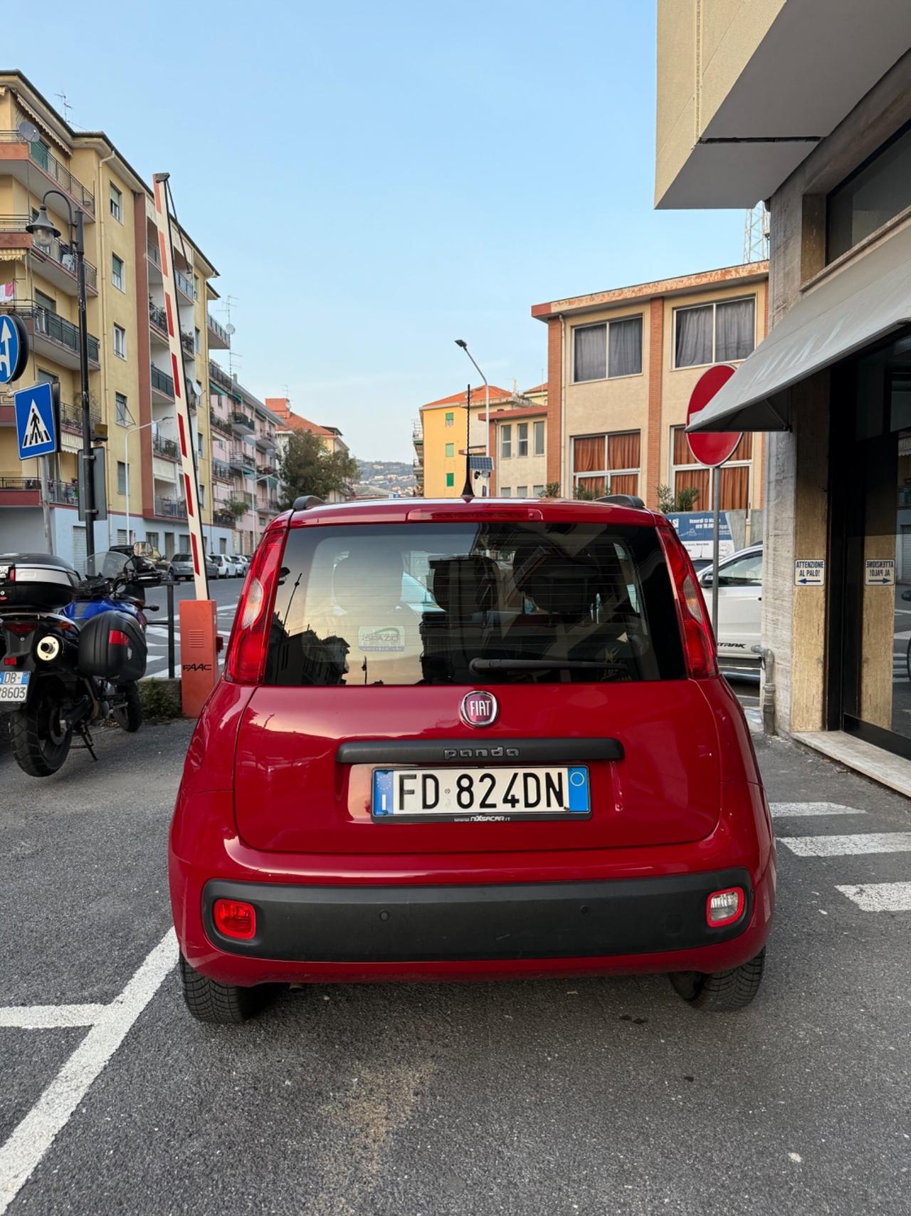 Fiat Panda 1.0 FireFly S&S Hybrid Pandina