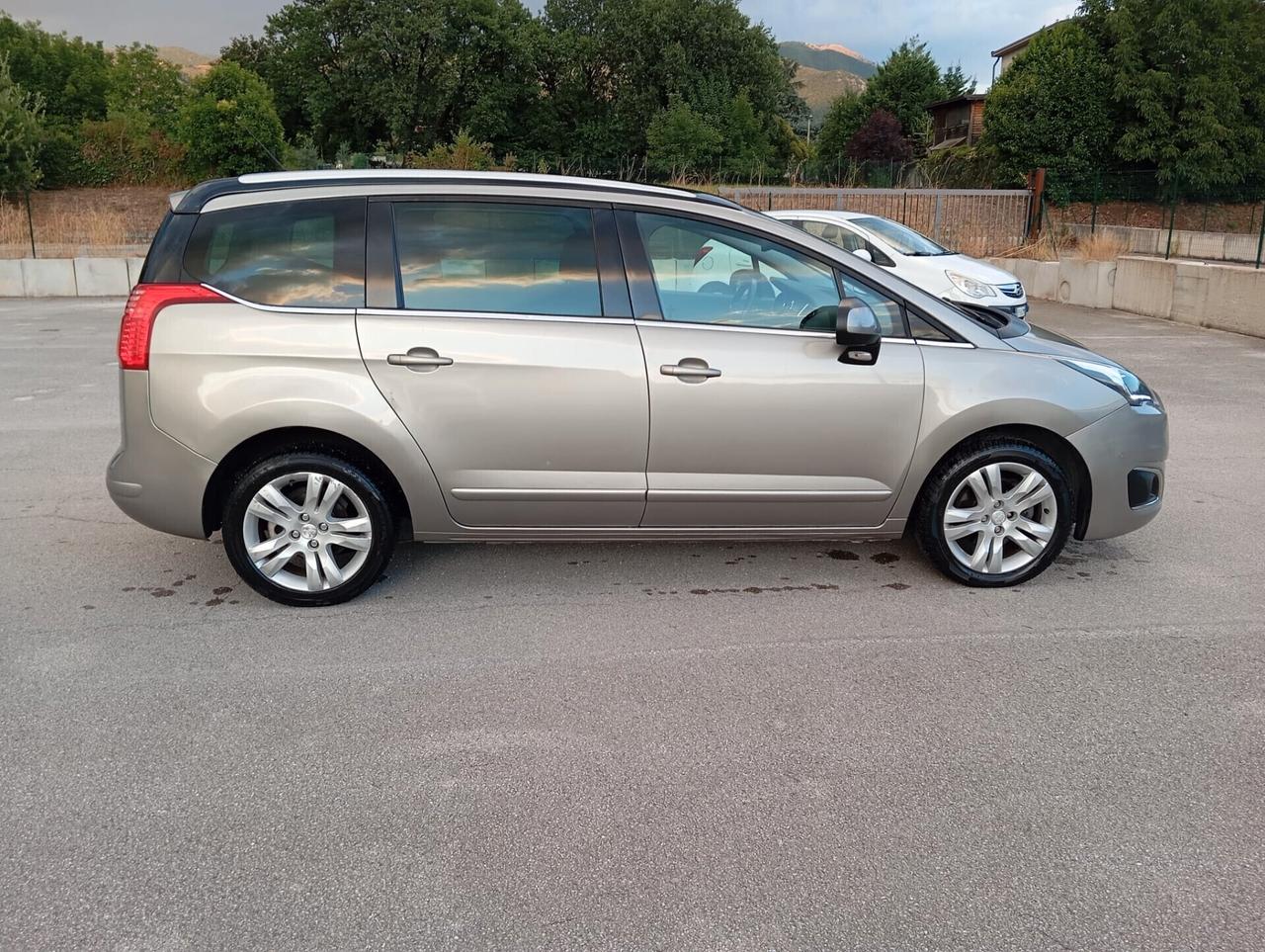 Peugeot 5008 "KM CERTIFICATI" 1.6HDI UNIPRO