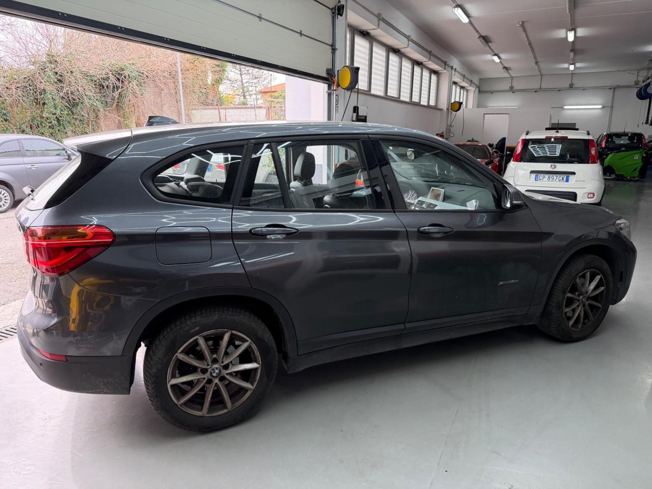 Bmw X1 xDrive18d Business