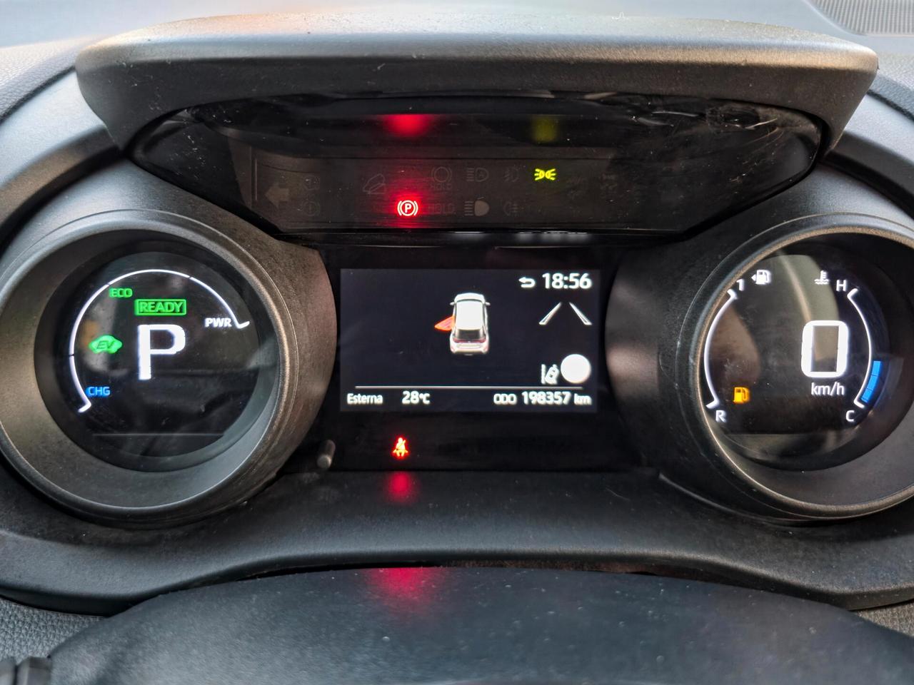 Toyota Yaris Cross 1.5 Hybrid 5p. E-CVT Business E6 Automatica NEO 2022