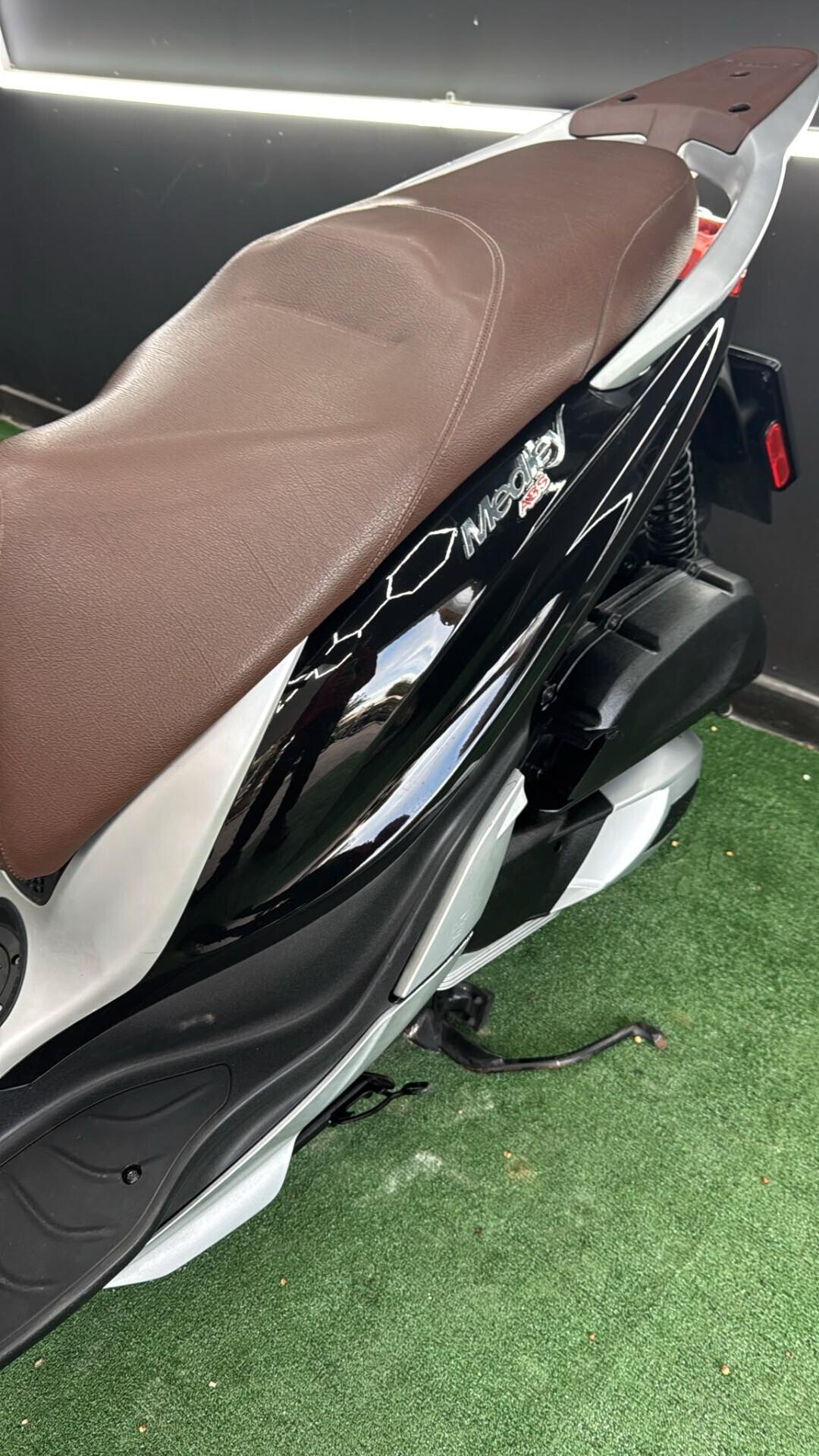 Piaggio Medley 125