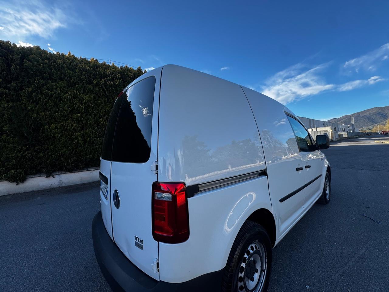 Volkswagen Caddy Pianale Ribassato 2.0 TDI 102 CV DSG Trendline