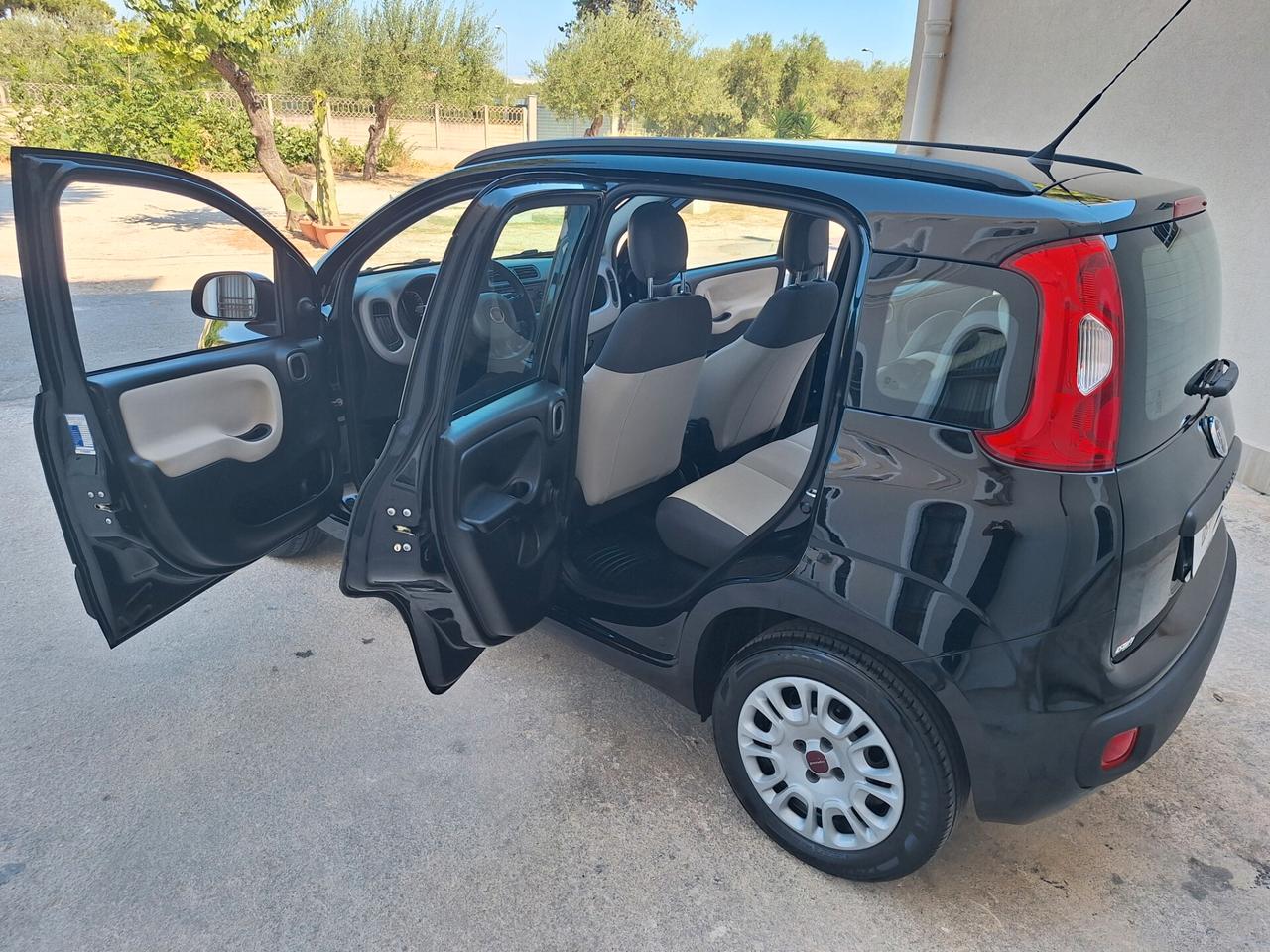 Fiat Panda 1.2 Lounge "5 posti" PERFETTA