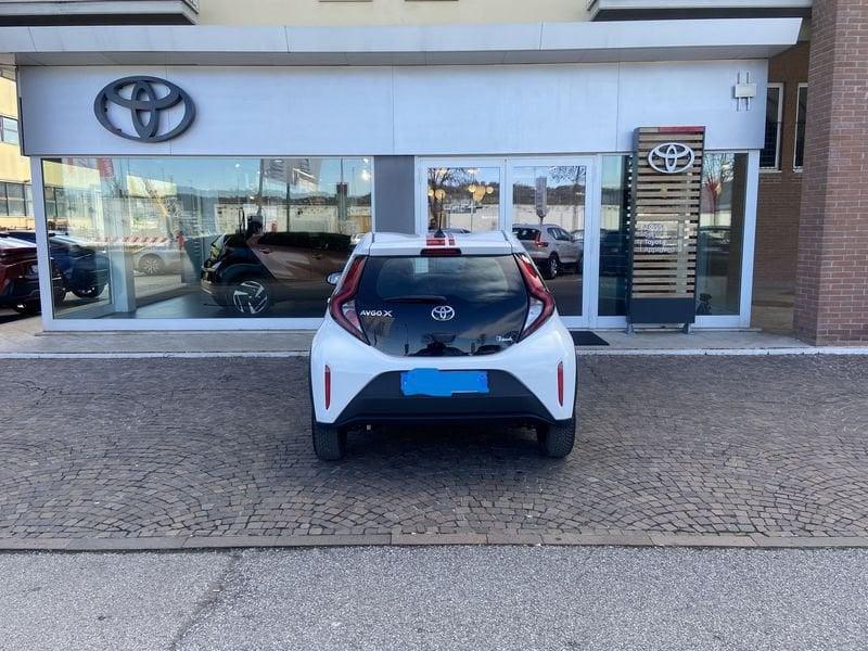 Toyota Aygo X 1.0B (72 CV) Active