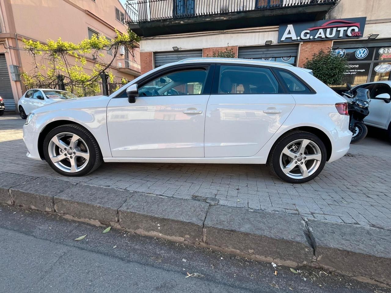 Audi A3 1.6 TDI clean diesel S tronic Ambiente