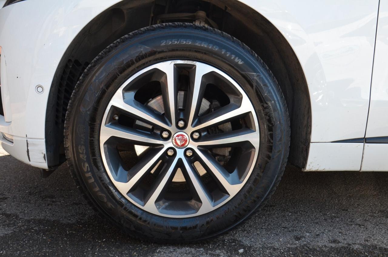 Jaguar F-Pace 2.0 D 180 CV AWD aut. R-Sport