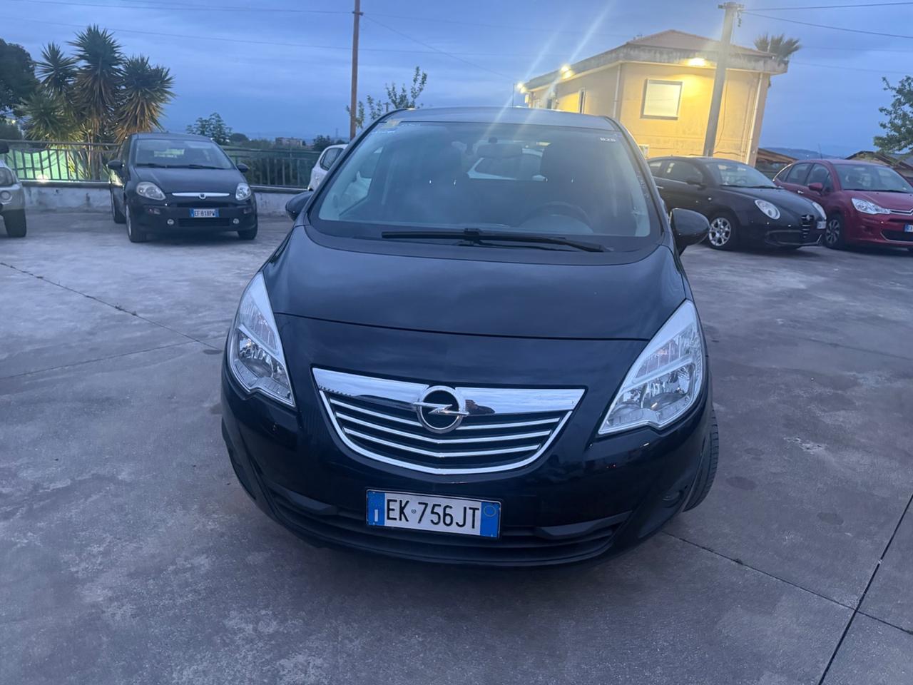 Opel Meriva 1.7 CDTI 110CV b-color