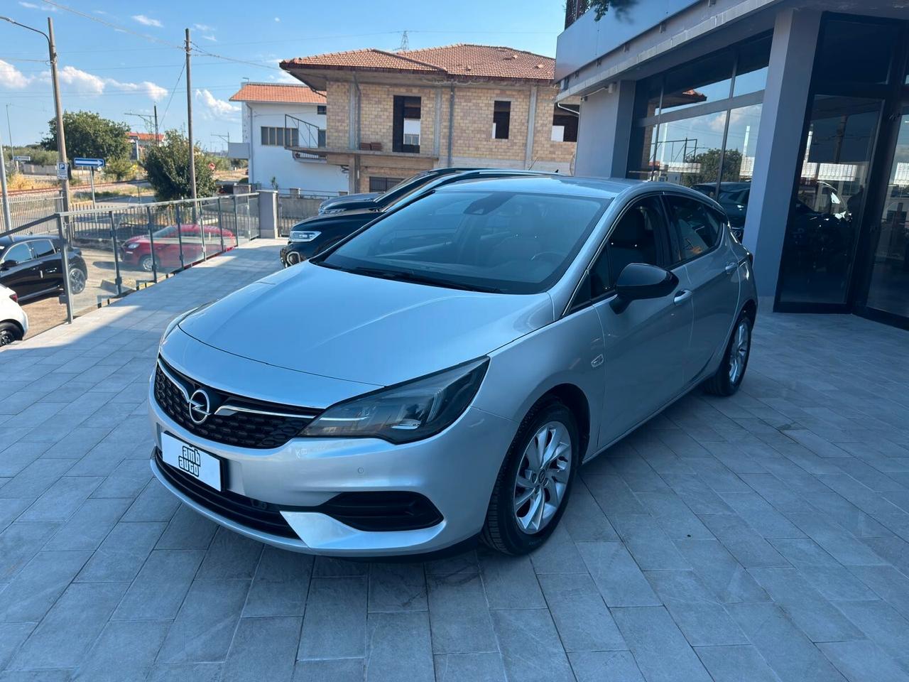 Opel Astra 1.2 Turbo 110 CV 5 porte Business Elegance