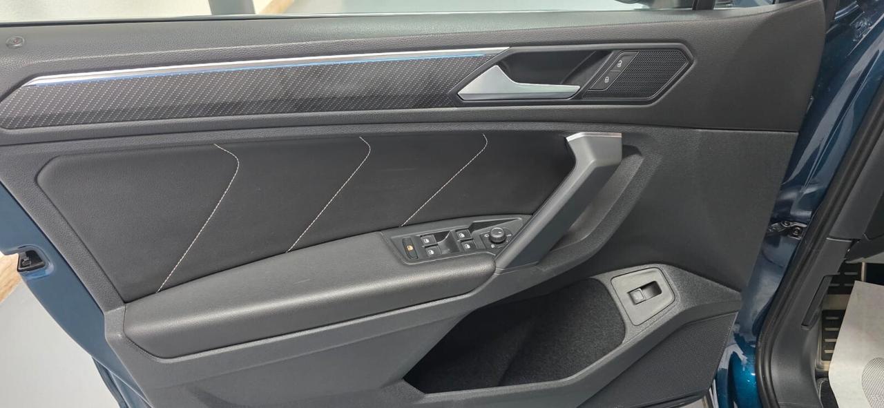 Volkswagen Tiguan 2.0 TDI 150 CV SCR DSG 4MOTION R-Line