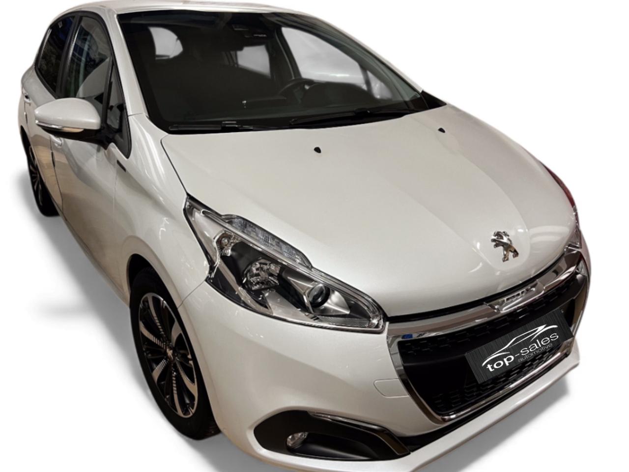 Peugeot 208 PureTech 82 Stop&Start 5 porte Signature Ok Neopatentati Perfetta