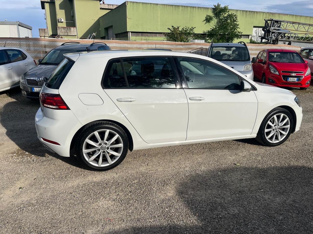 Volkswagen Golf 2.0 TDI DSG 5p. Highline BlueMotion Technology