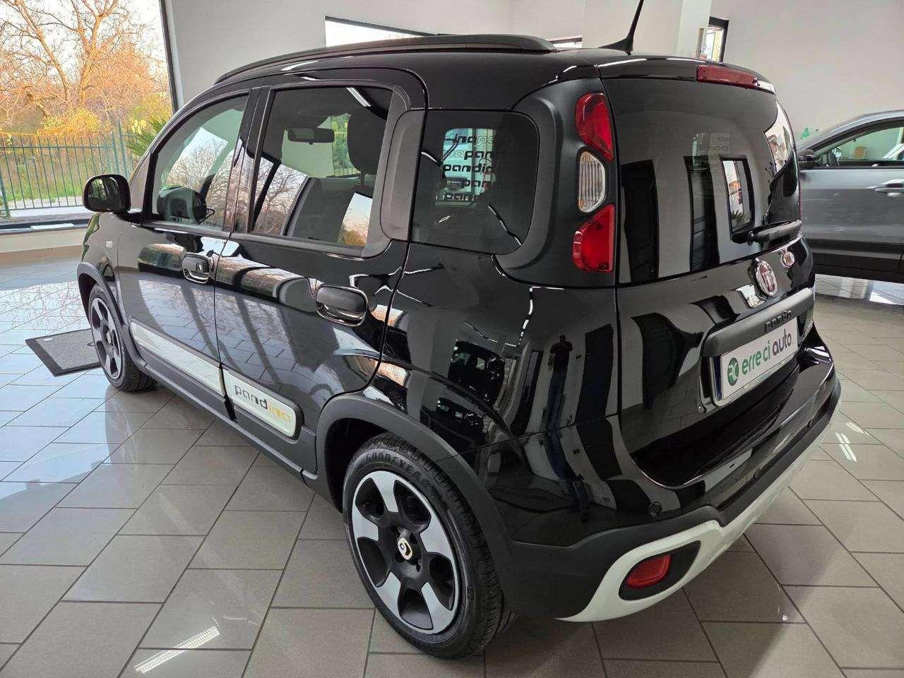 Fiat Panda 1.0 FireFly S&S Hybrid Pandina