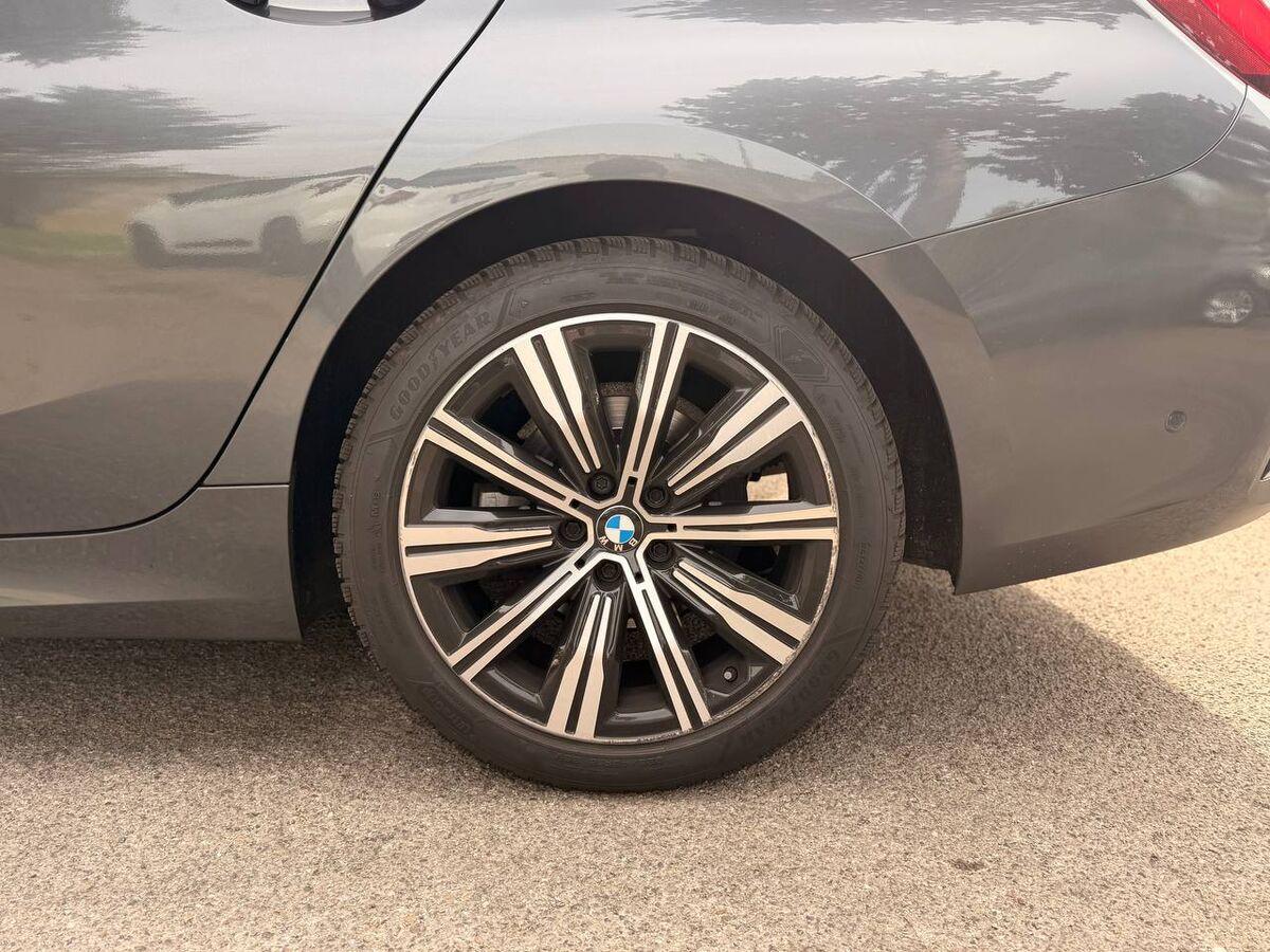 BMW Serie 3 320d mhev 48V xdrive Luxury auto