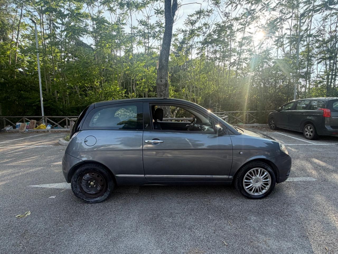 Lancia Ypsilon 1.3 MJT 75 CV Platino