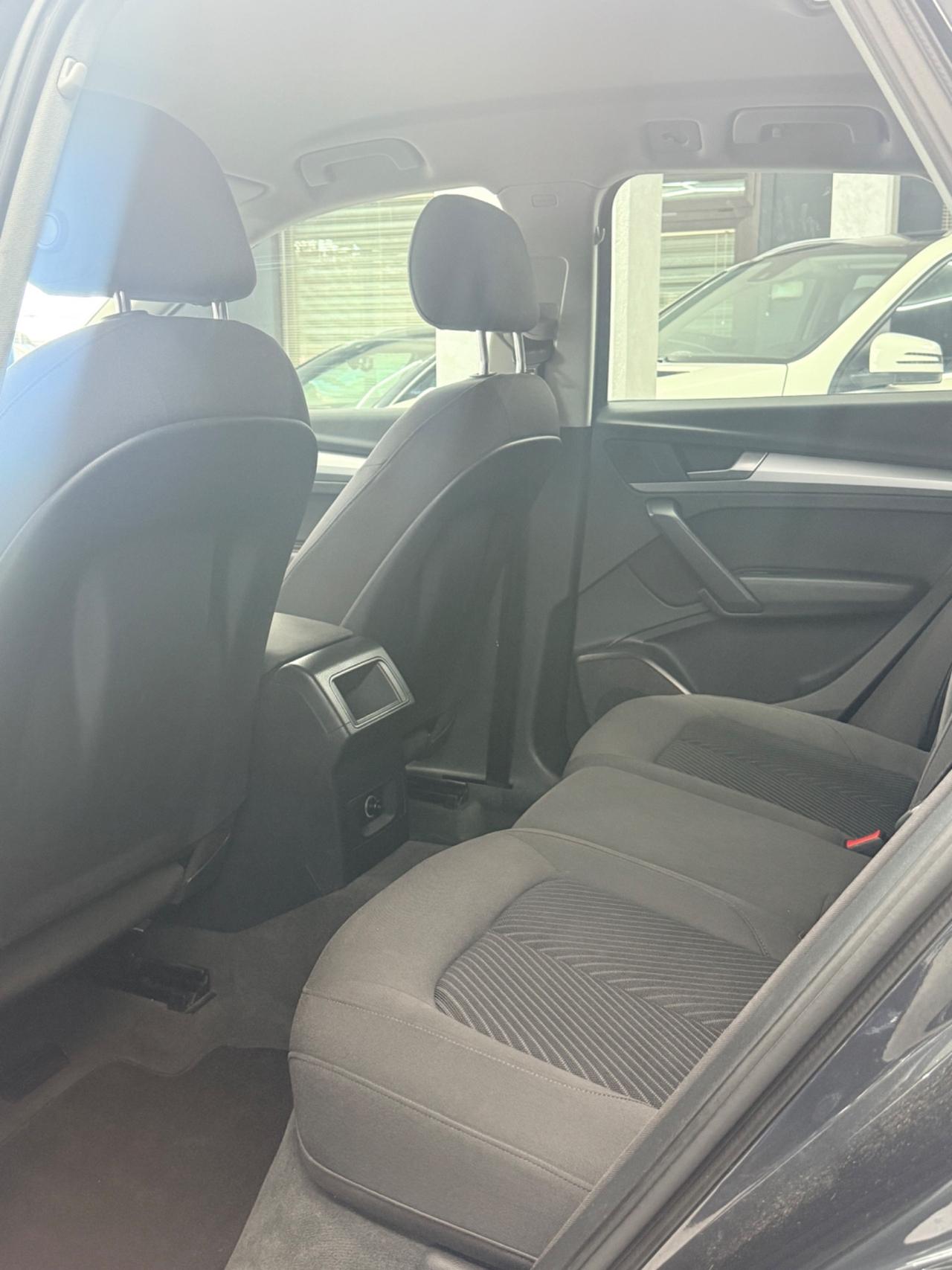Audi Q5 2.0 TDI quattro S tronic Business